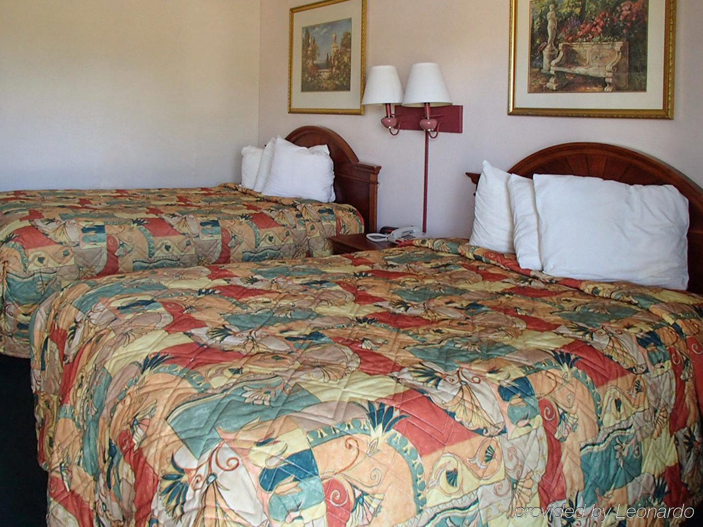 Rodeway Inn Leesburg Chain Of Lakes Εξωτερικό φωτογραφία