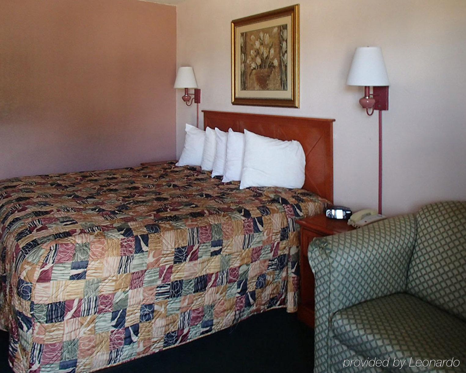 Rodeway Inn Leesburg Chain Of Lakes Εξωτερικό φωτογραφία