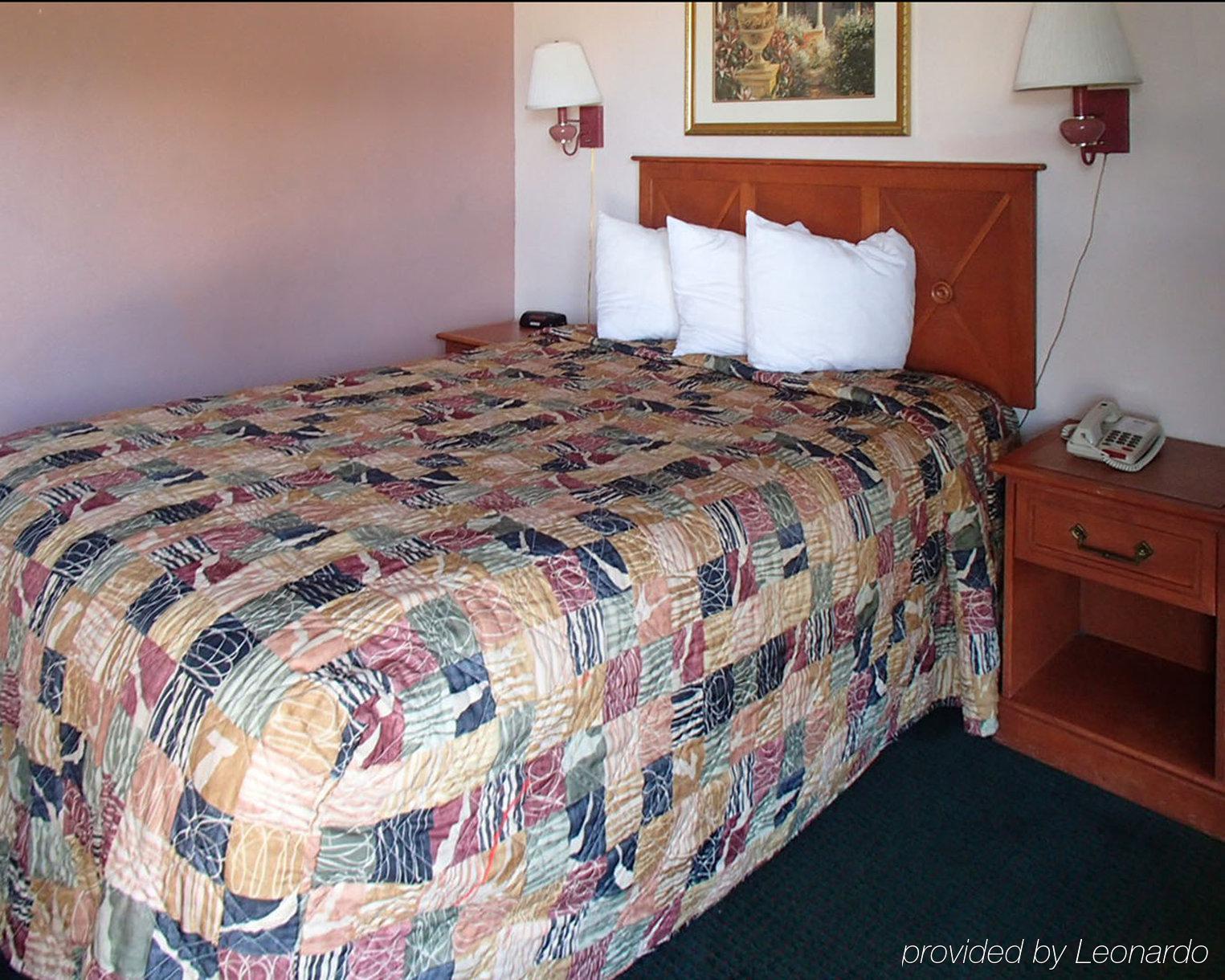 Rodeway Inn Leesburg Chain Of Lakes Εξωτερικό φωτογραφία